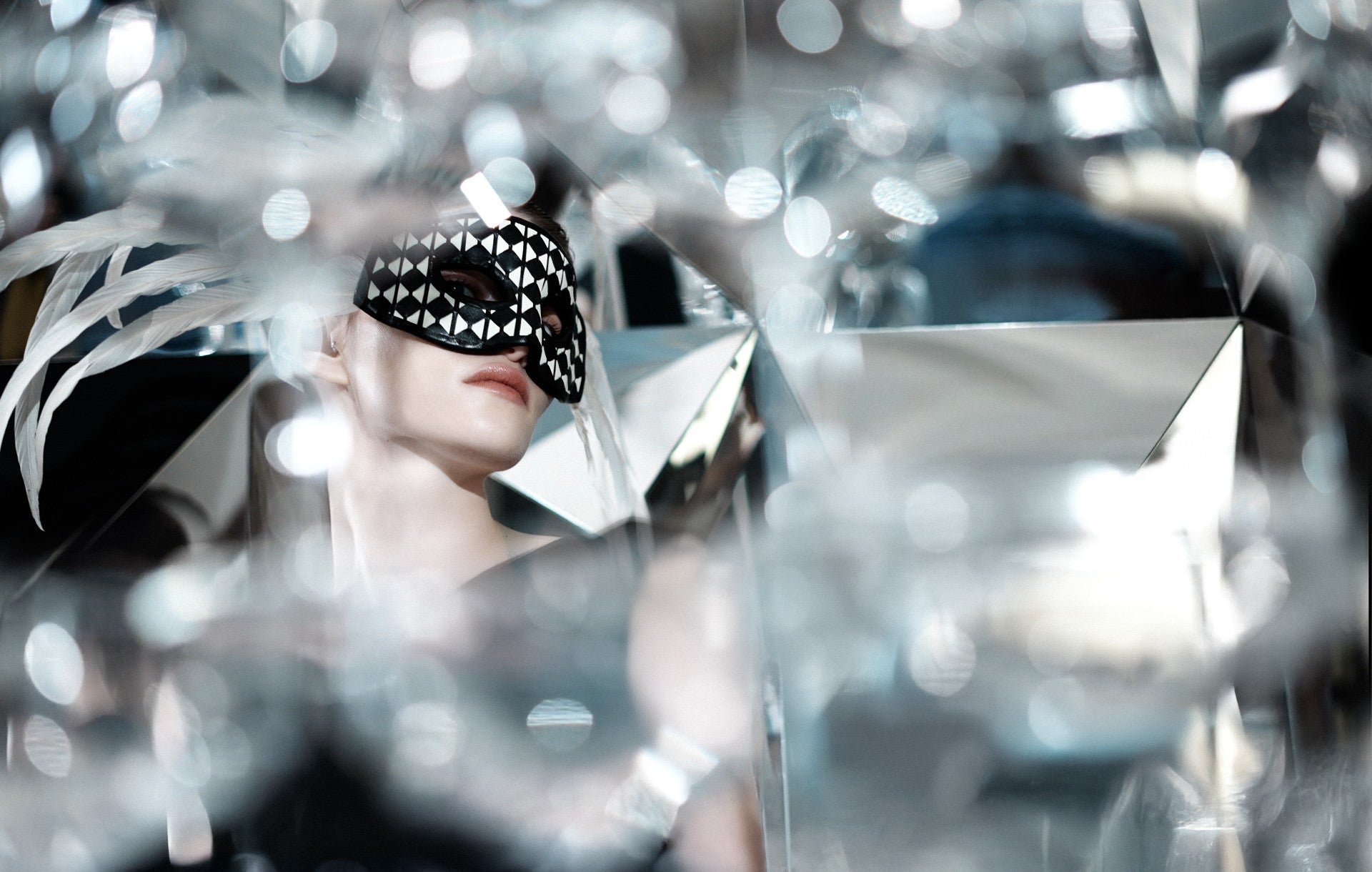 MILANO FASHION WEEK FW25: THE SECRET BALL – Serapian Boutique Online