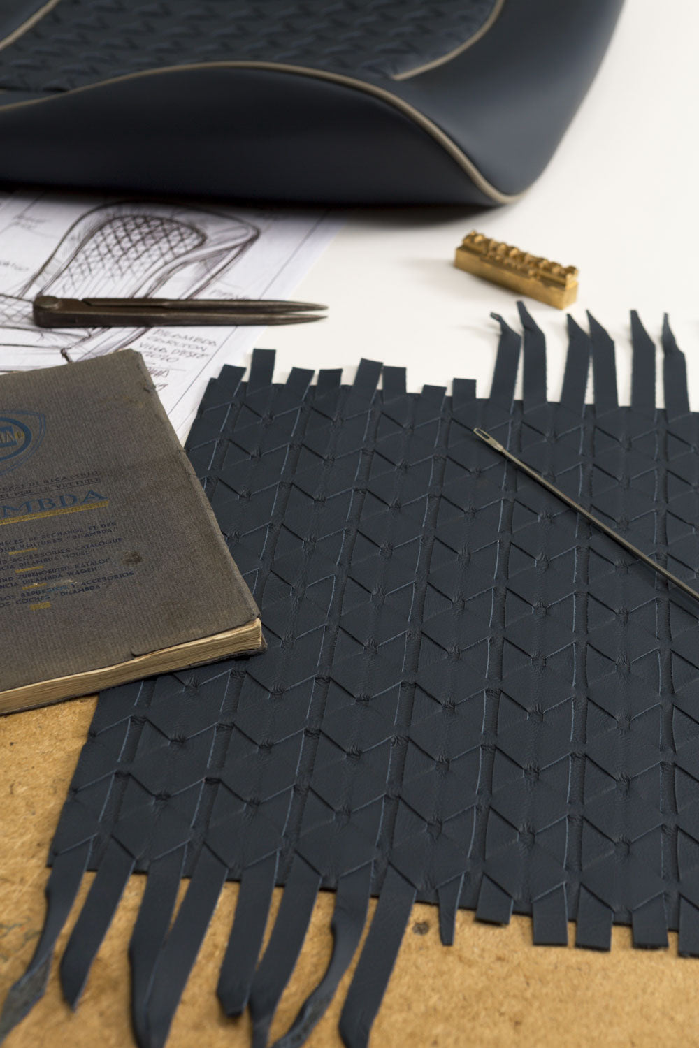 Detail of Mosaico craft working - Serapian