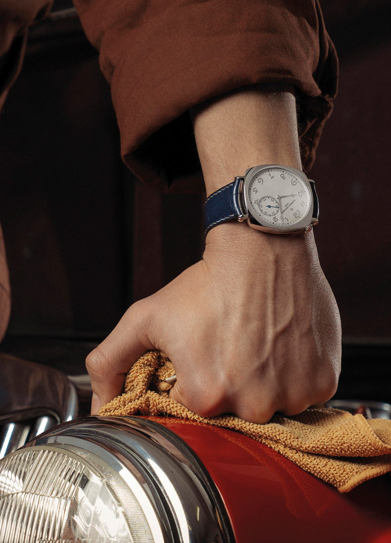 Vacheron Constantin iconic model: the American 1921, with a Serapian patinated brown calf leather strap, especially crafted in Milan for this momentous occasion