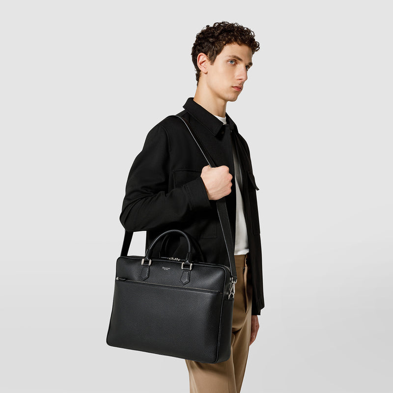 Slim briefcase in cachemire leather - black