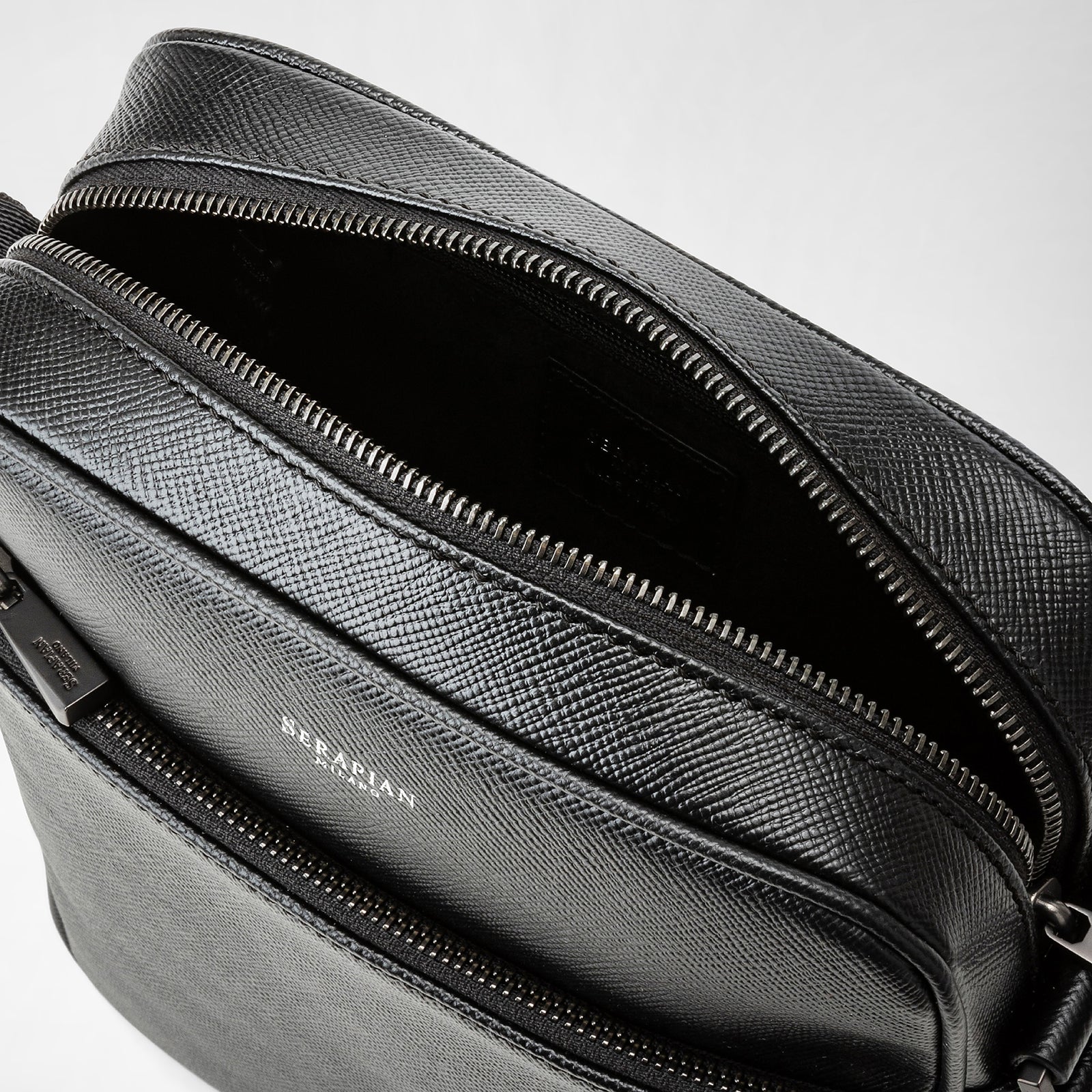 North South Crossbody Bag Evoluzione Leather Eclipse Black