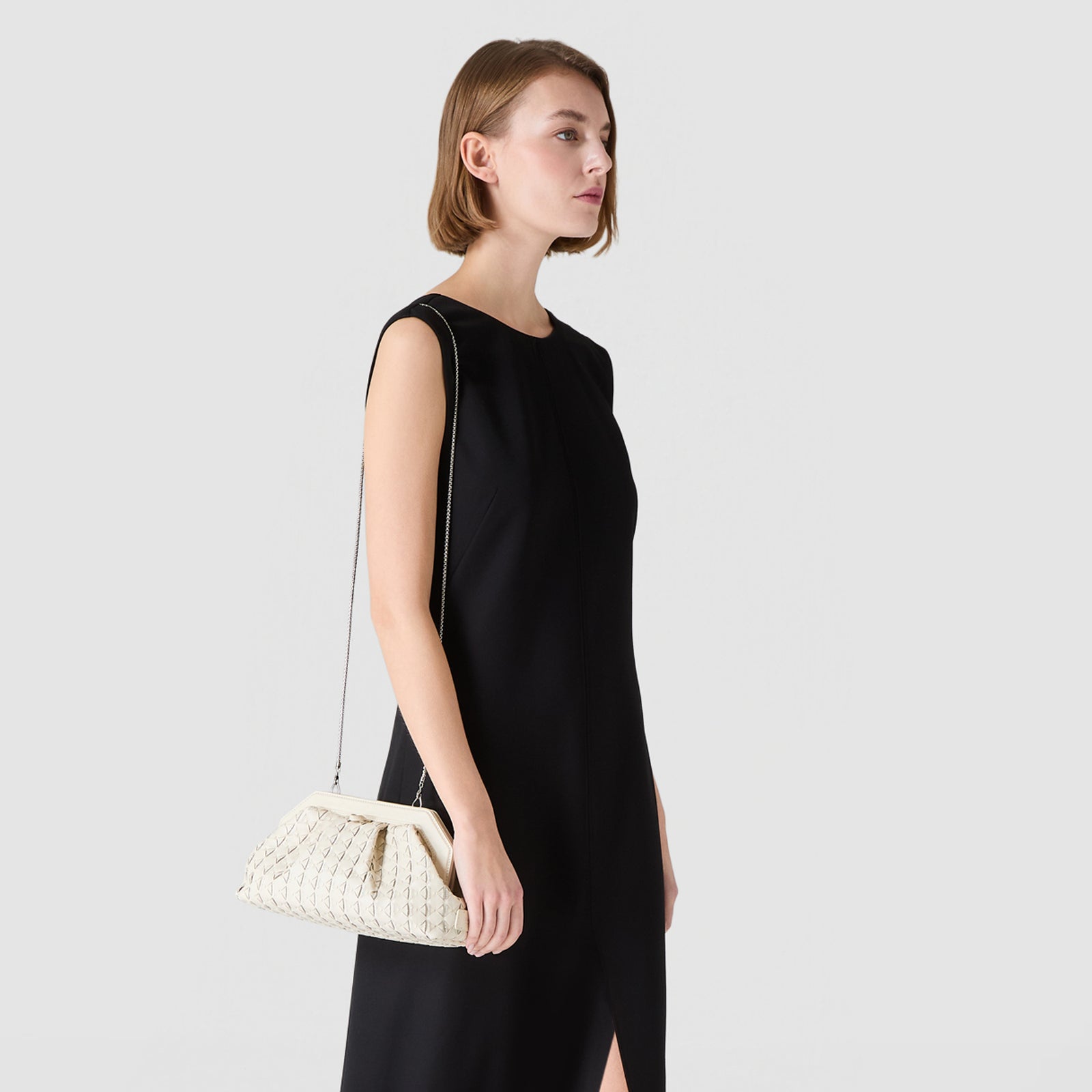 SECRET CLUTCH BAG IN MOSAICO MICROCHAIN