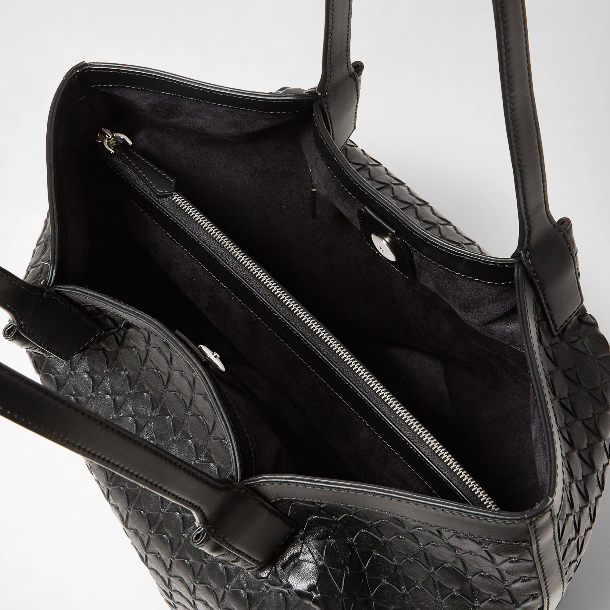 ショルダーバッグ SERAPIAN VERTICAL SECRET SHOULDER BAG Vertical secret tote bag in stepan black eclipse black