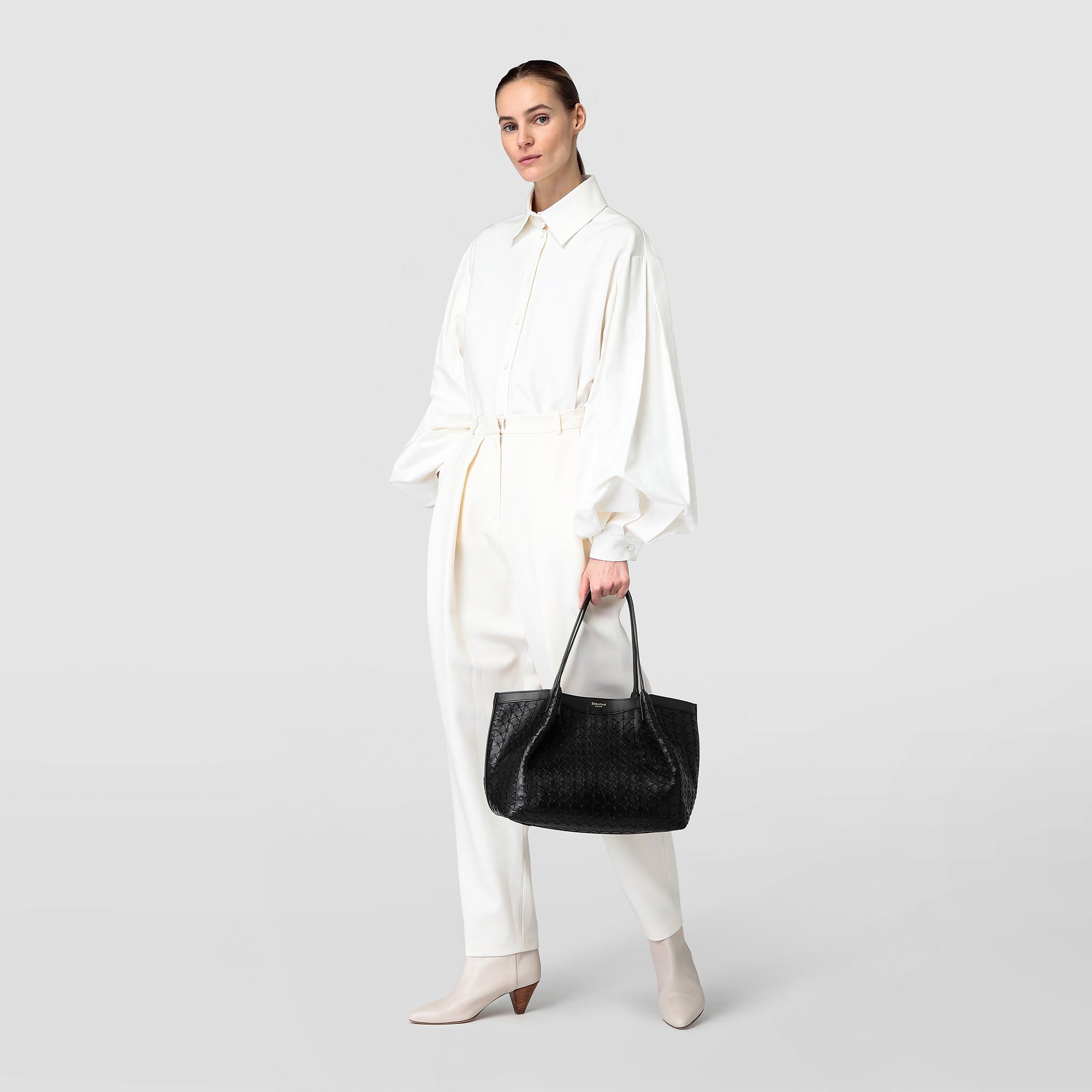 Secret tote bag in stepan black and eclipse black – Serapian