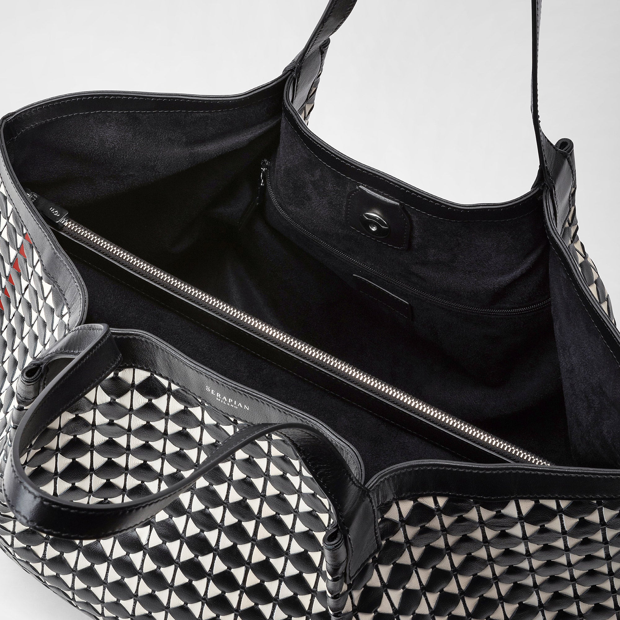 新品　セラピアン　パスポートカバー WINE）パスポートケース -｜財布｜オロビアンコ(Orobianco)公式