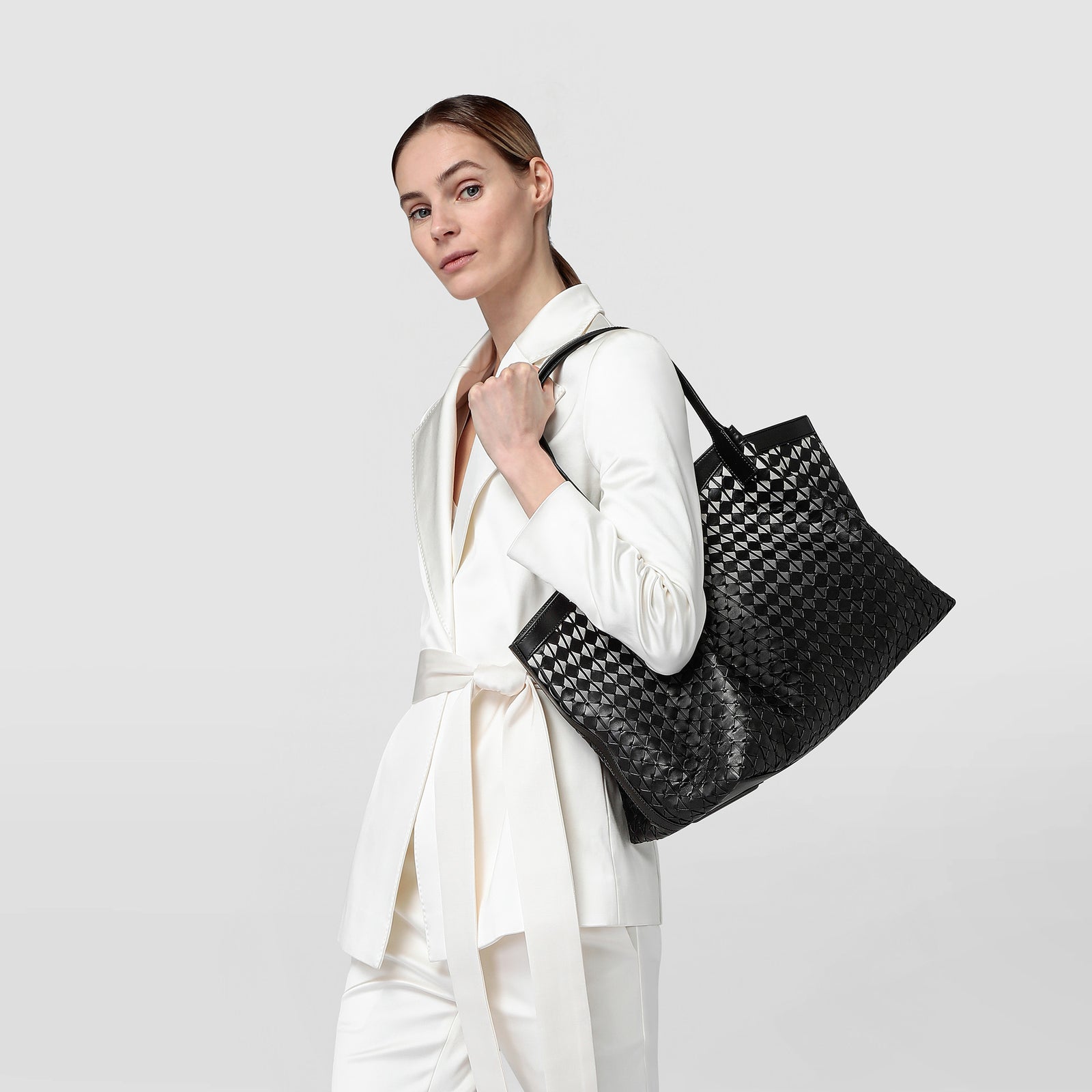 【専用】SERAPIANモザイコトートバッグ MOSAICOレザー製メンズブラックトートバッグ