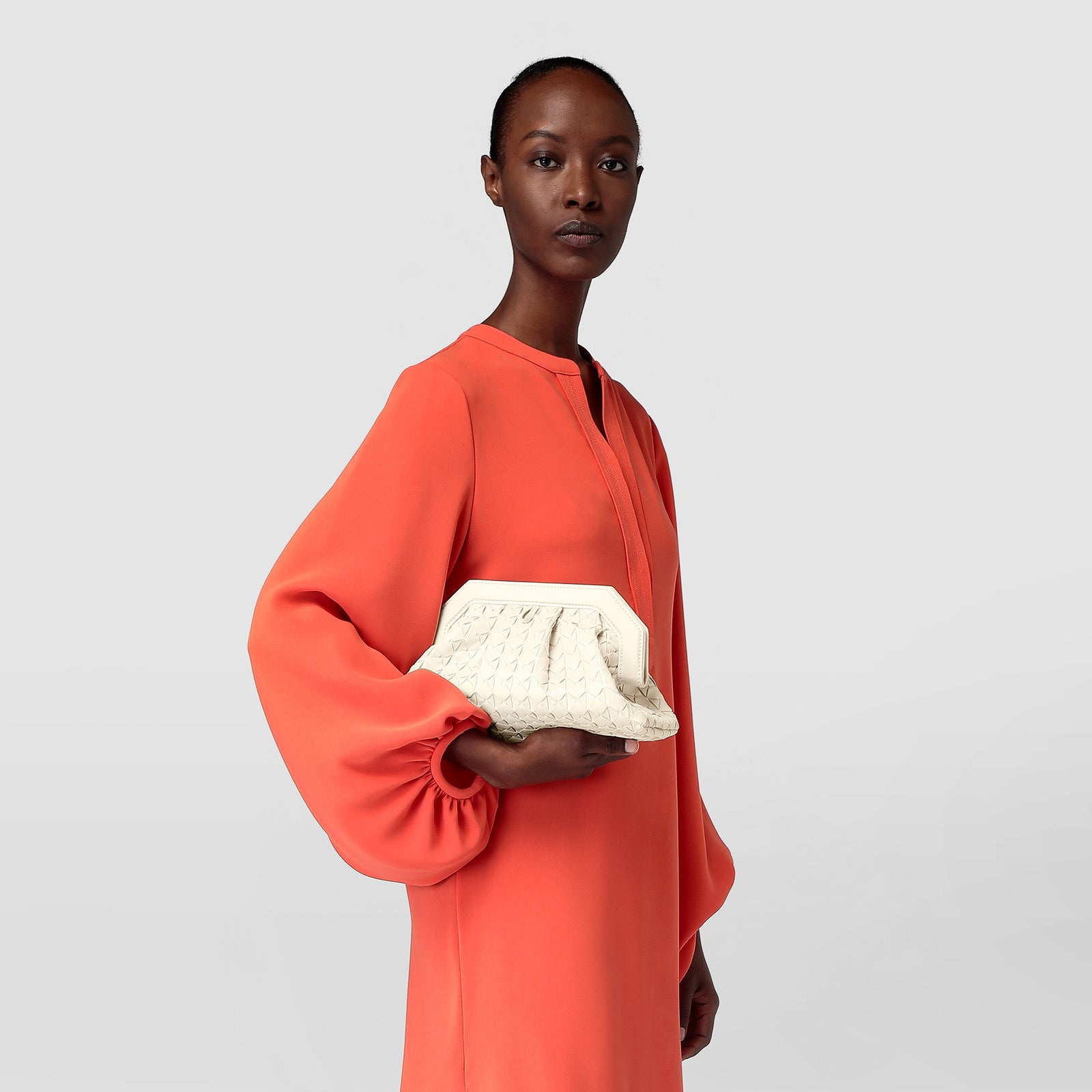 Secret clutch bag in mosaico off-white – Serapian Boutique