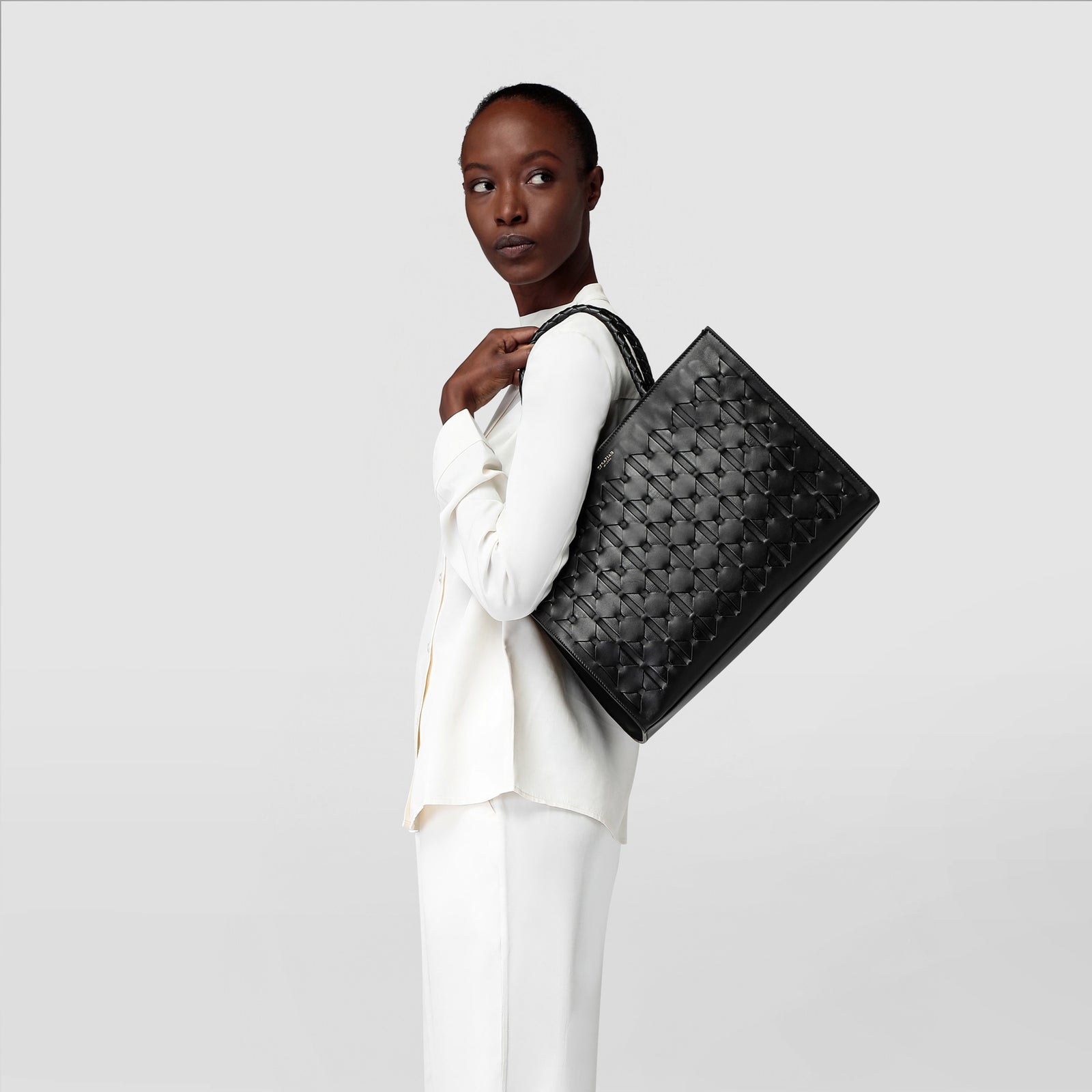 1928 tote bag in mosaico black – Serapian Boutique Online 1928 tote bag in mosaico black – Serapian Boutique Online