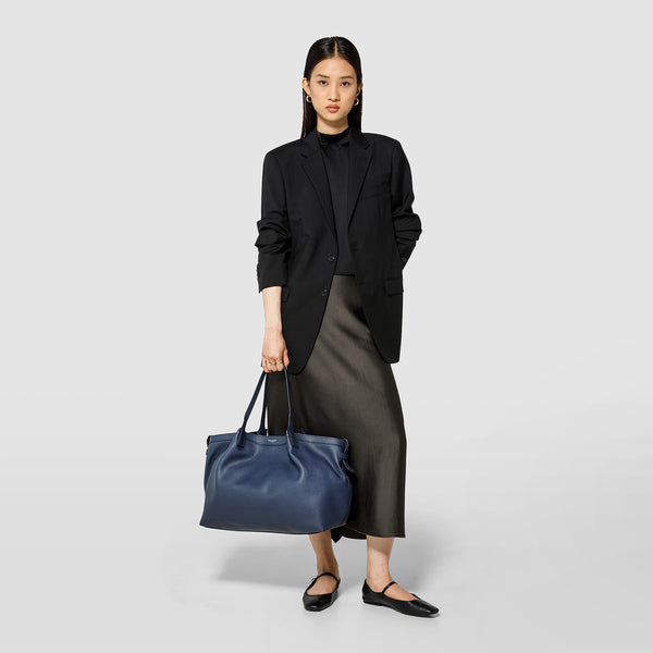 Secret tote bag in rugiada leather - navy blue