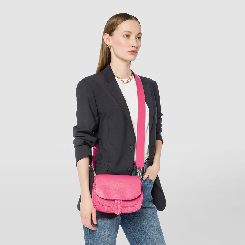 Luna crossbody bag in rugiada leather - petal