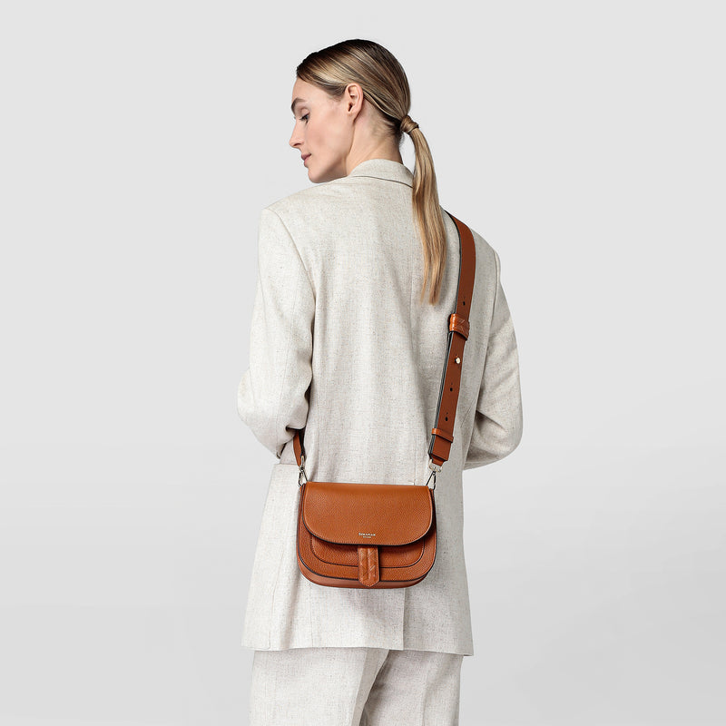 Luna crossbody bag in rugiada leather - cuoio