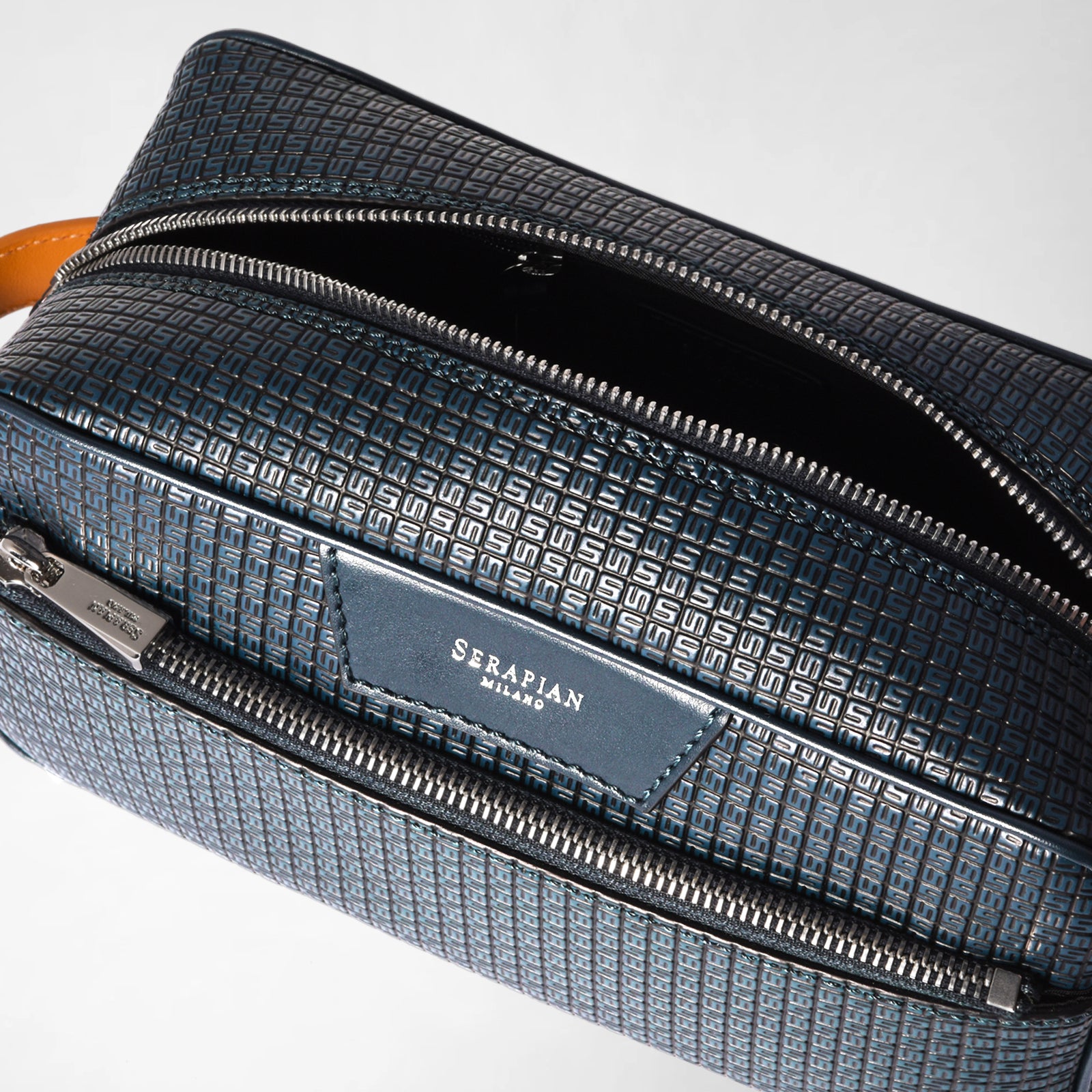 SERAPIAN STEPAN製洗面具用ポーチ SERAPIAN】STEPAN製洗面具用ポーチ