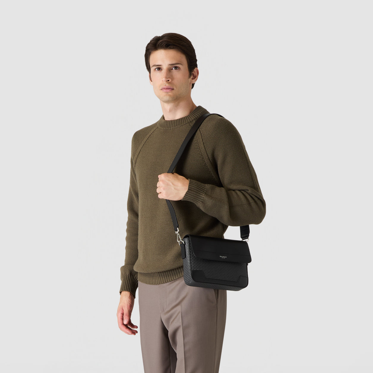 STEPAN製メンズ フラップメッセンジャーバッグ