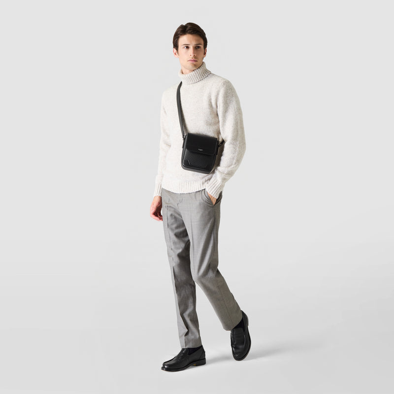 Small flap messenger in stepan - black/black eclipse