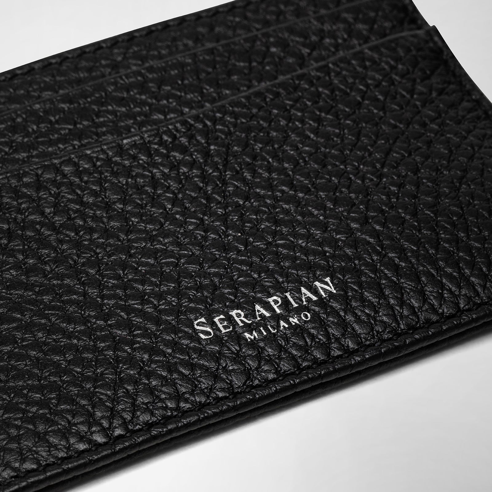4-Card Holder in Tumbled Calfskin, Black