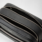 Double zip washbag in cachemire leather - black
