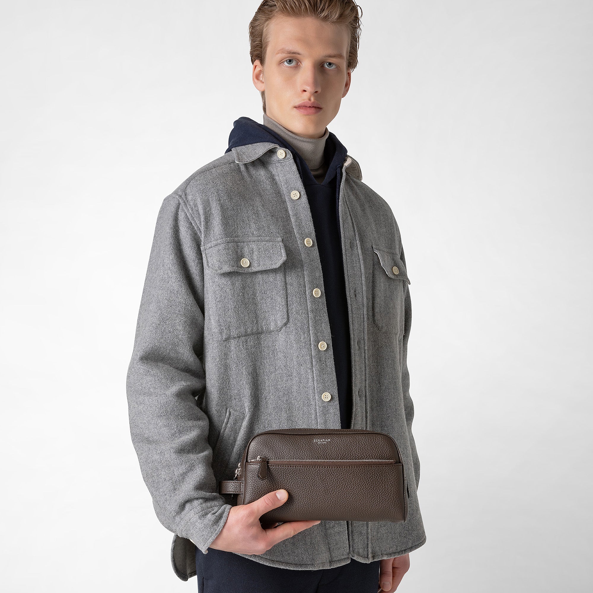 Double zip washbag in cachemire leather espresso