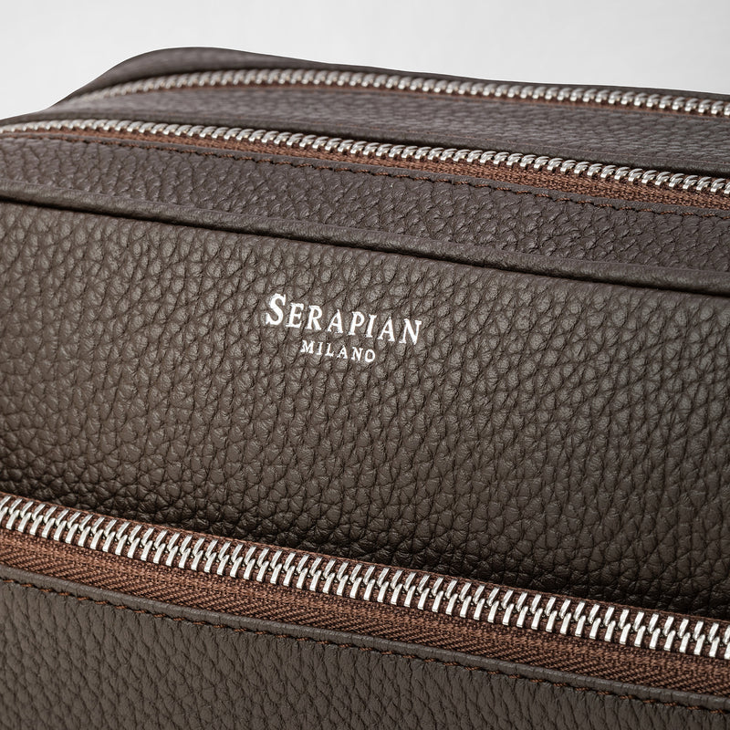 Double zip washbag in cachemire leather - chestnut