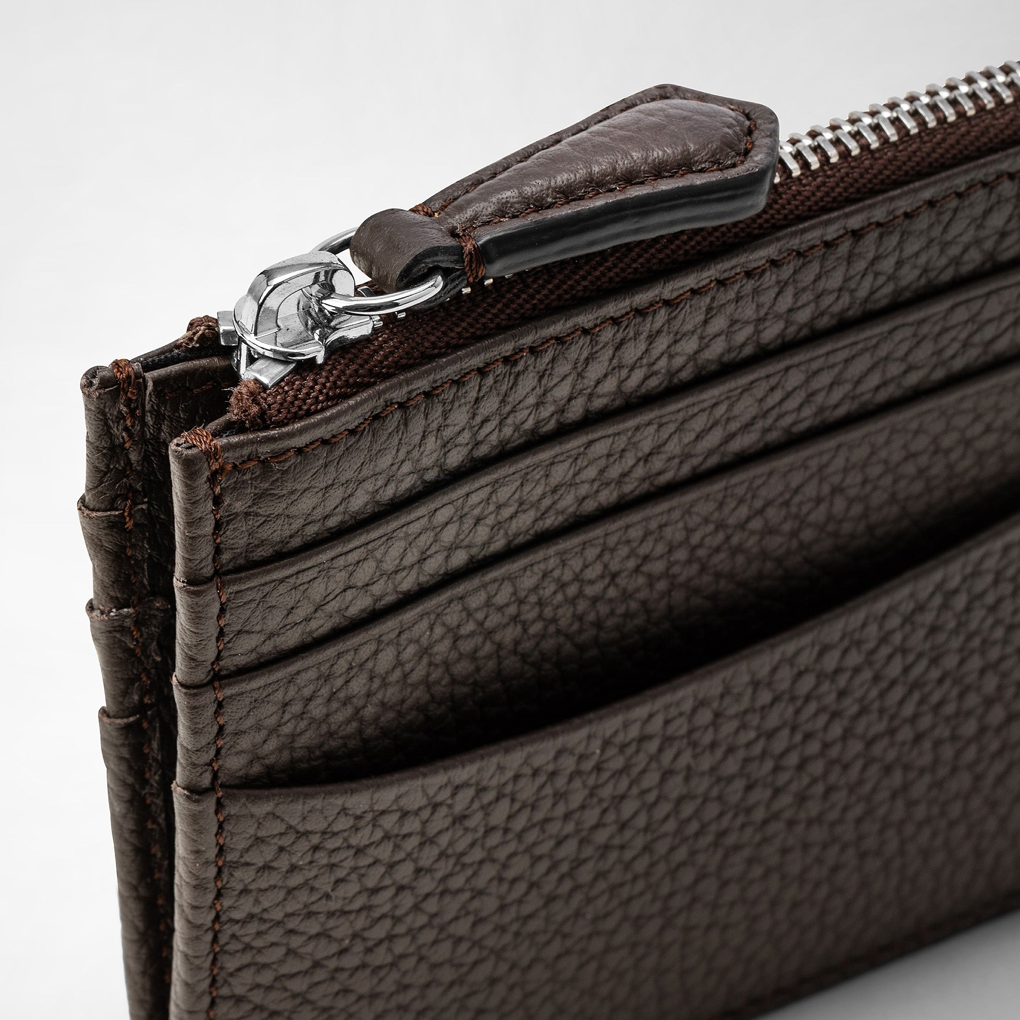 Zip card case in cachemire leather espresso