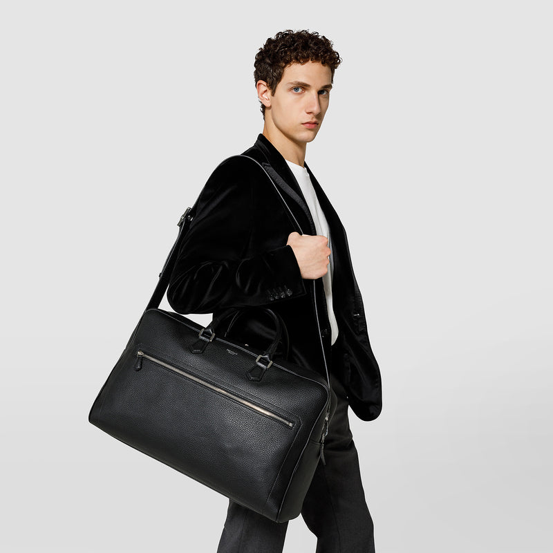 Weekender Top View Medium Weekender in Black Tumbled Calfskin