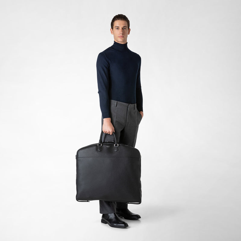 Suit carrier in cachemire leather - black