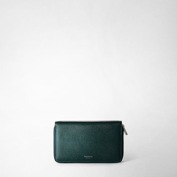 Travel companion with double zip in evoluzione leather - bottle green