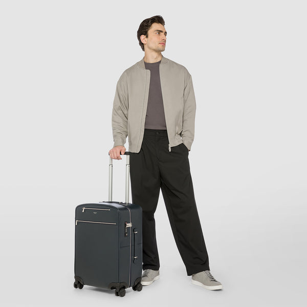 Cabin trolley in evoluzione leather - navy blue
