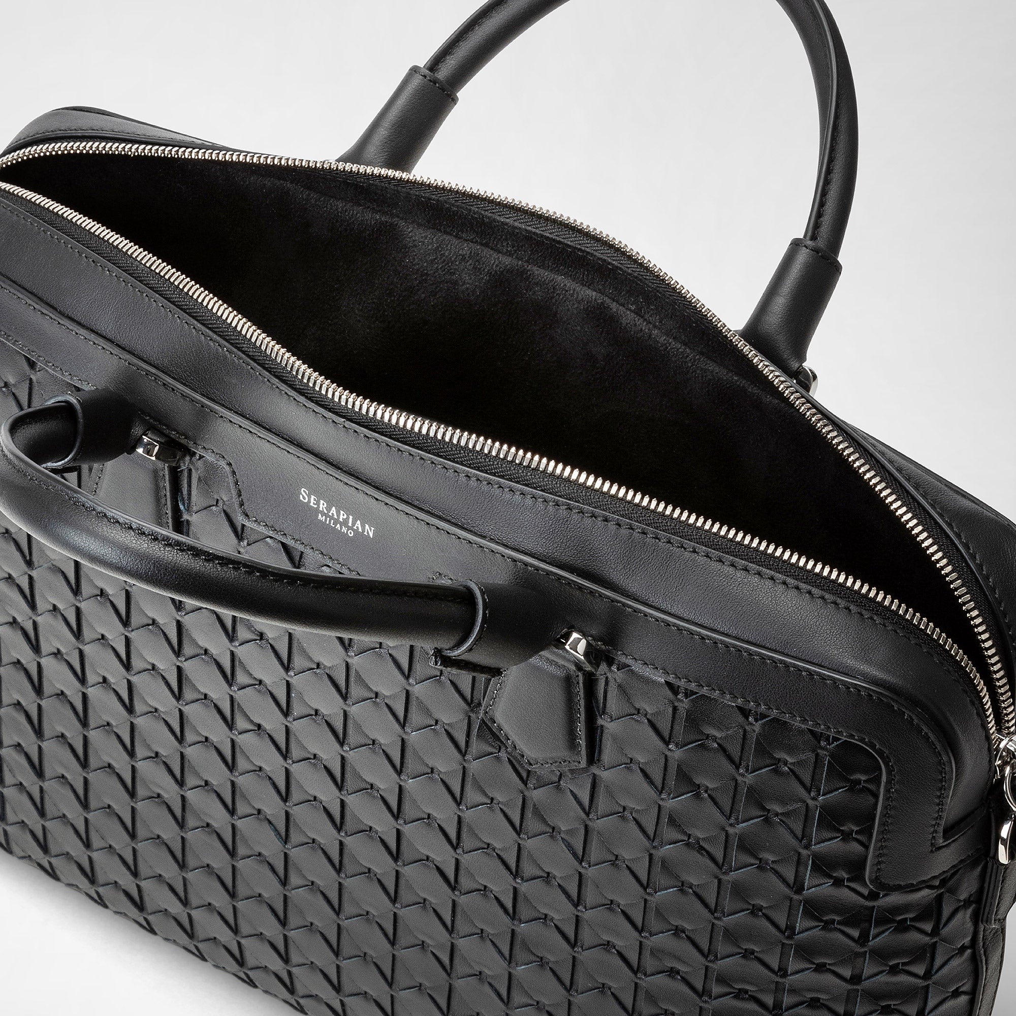 Extra slim briefcase in mosaico black