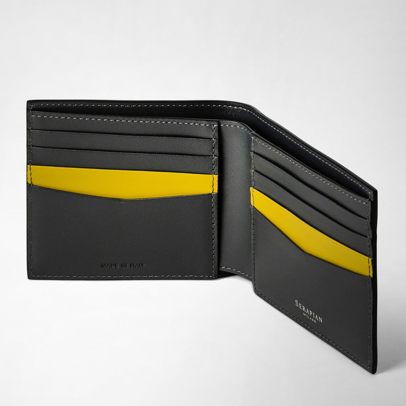 Mosaico製8カードビルフォールドウォレット - anthracite/smoke/curry