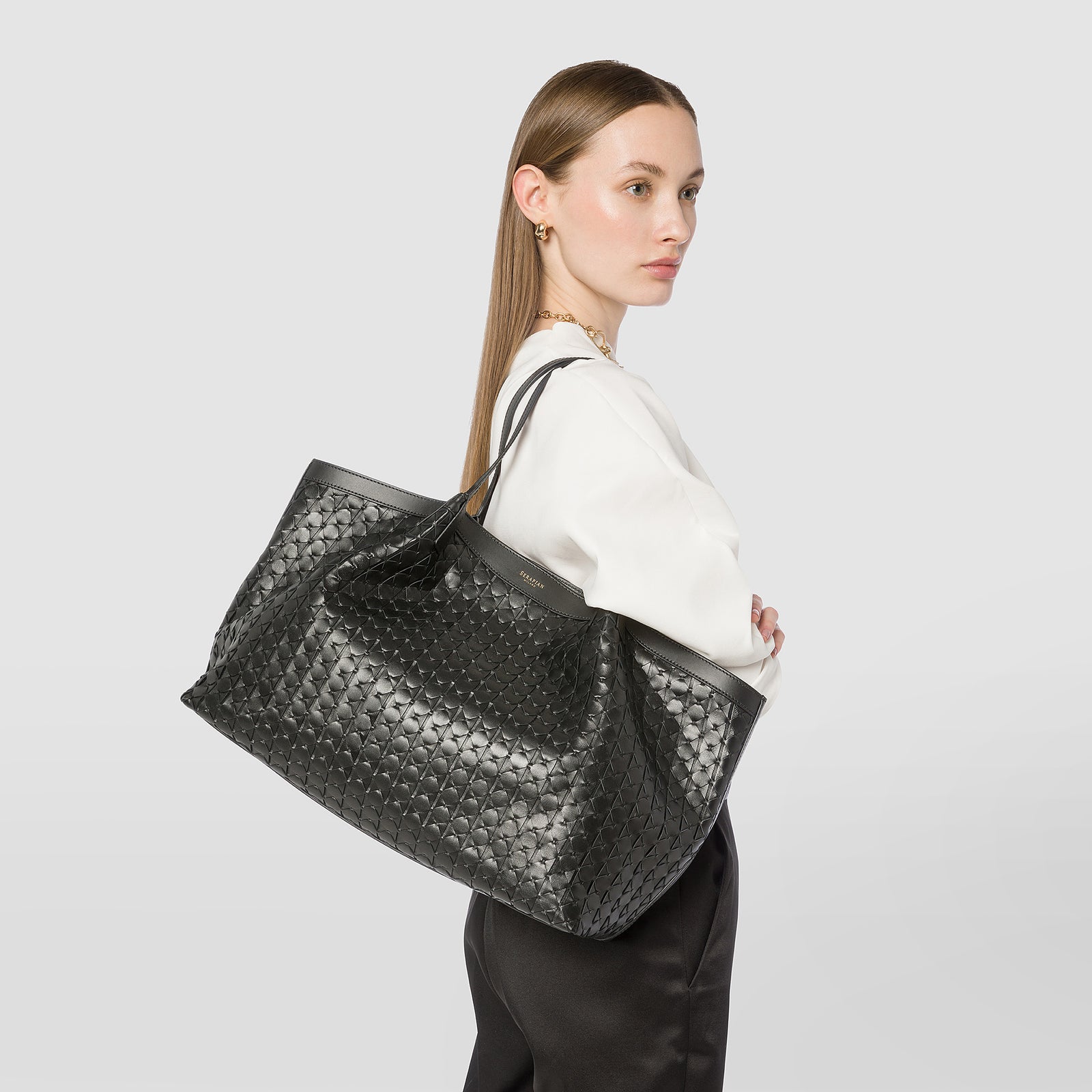 Secret tote bag in mosaico black - Main Image