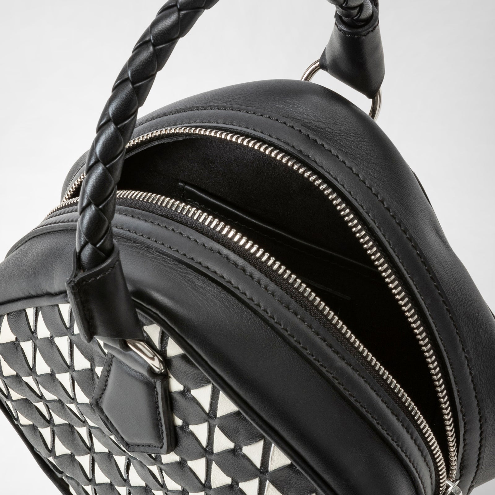 Petra handbag in mosaico black and off-white – Serapian