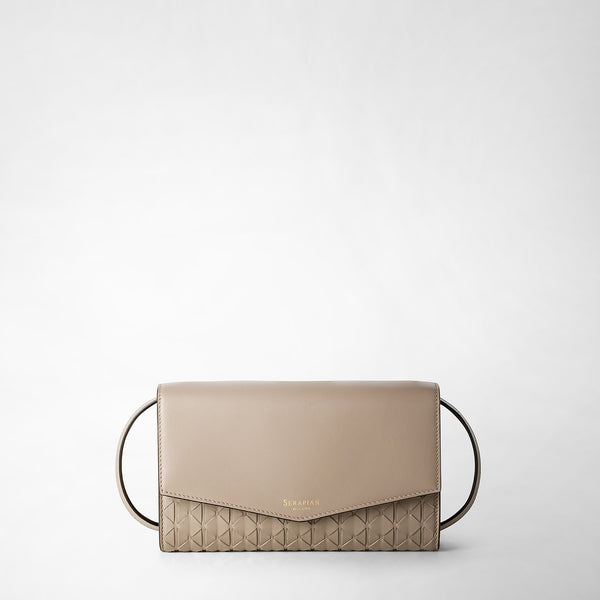 Clutch mit schultergurt aus mosaico - sahara