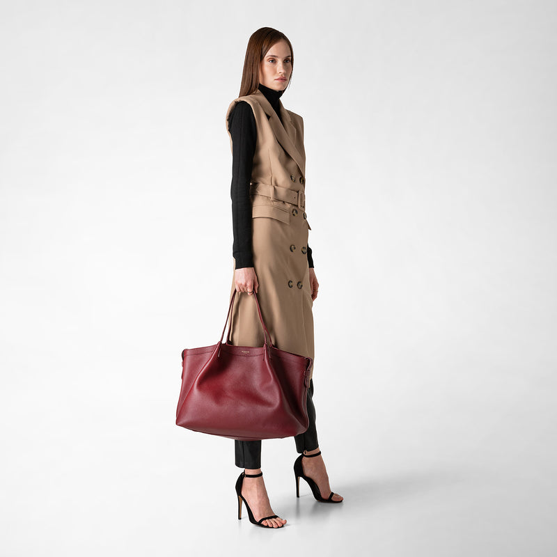 Serapian Secret Tote Bag in Rugiada Leather, Woman, Burgundy