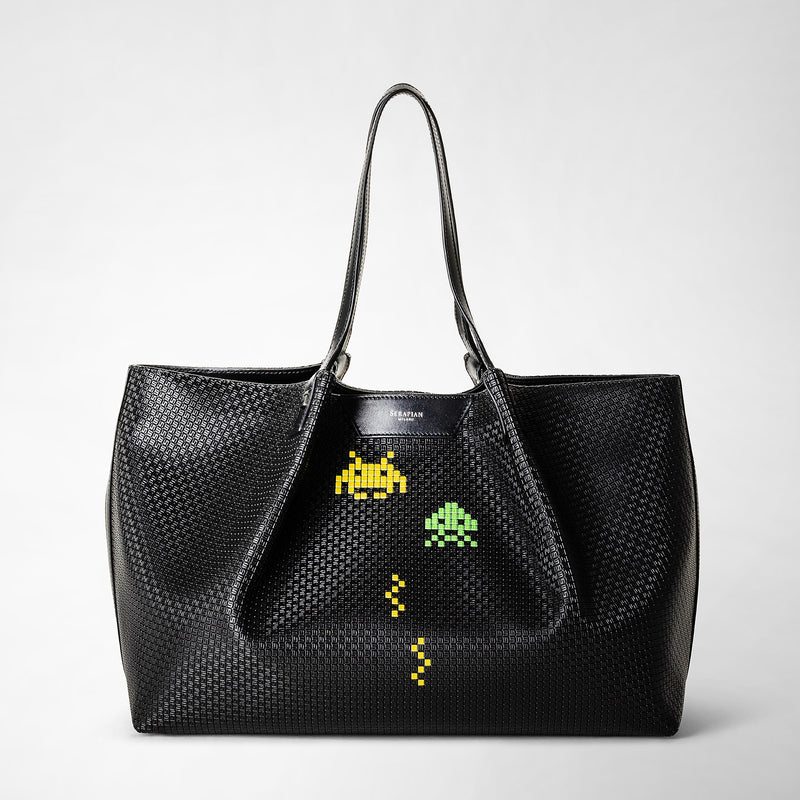 Secret tote bag in stepan - space invaders black