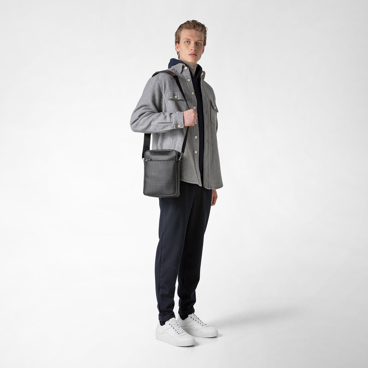 Secret tote bag in stepan black and eclipse black – Serapian