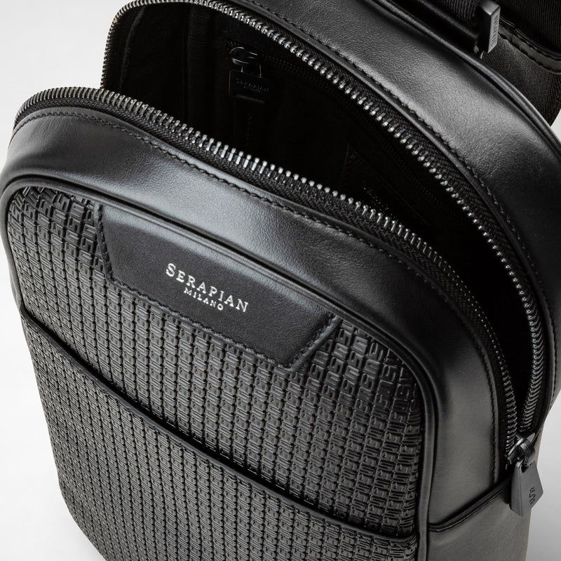 Sling backpack in stepan - black/eclipse black