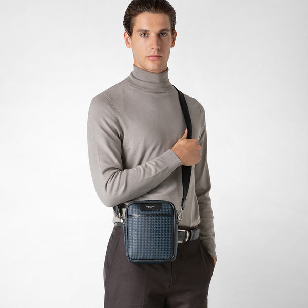 Small north south messenger in stepan - ocean blue/black